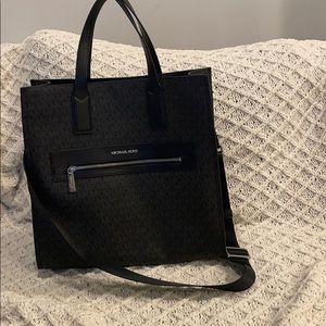 Michael Kors Kenly Large Tote
